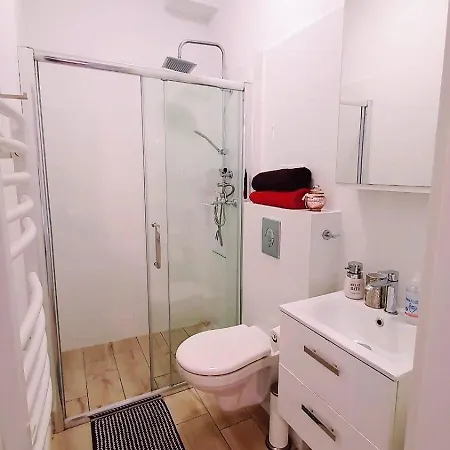 Homecomfort Apartament Merlin Warszawa Zewnętrze zdjęcie